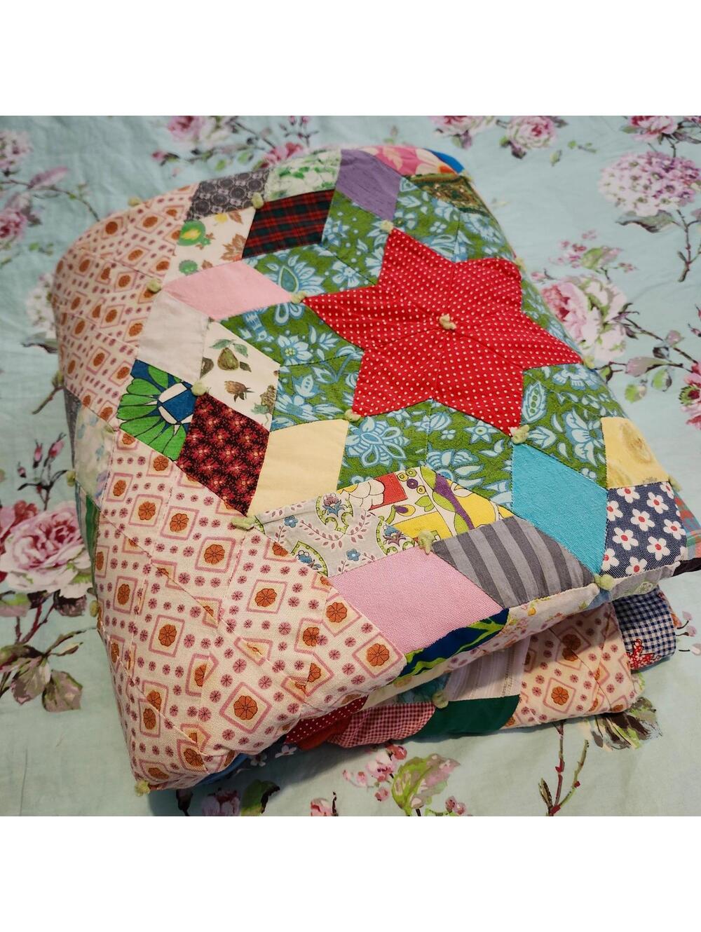 Handmade Patchwork Quilt Vintage Starburst Pattern Colorful Throw Blanket 62x88 - Picture 2 of 9